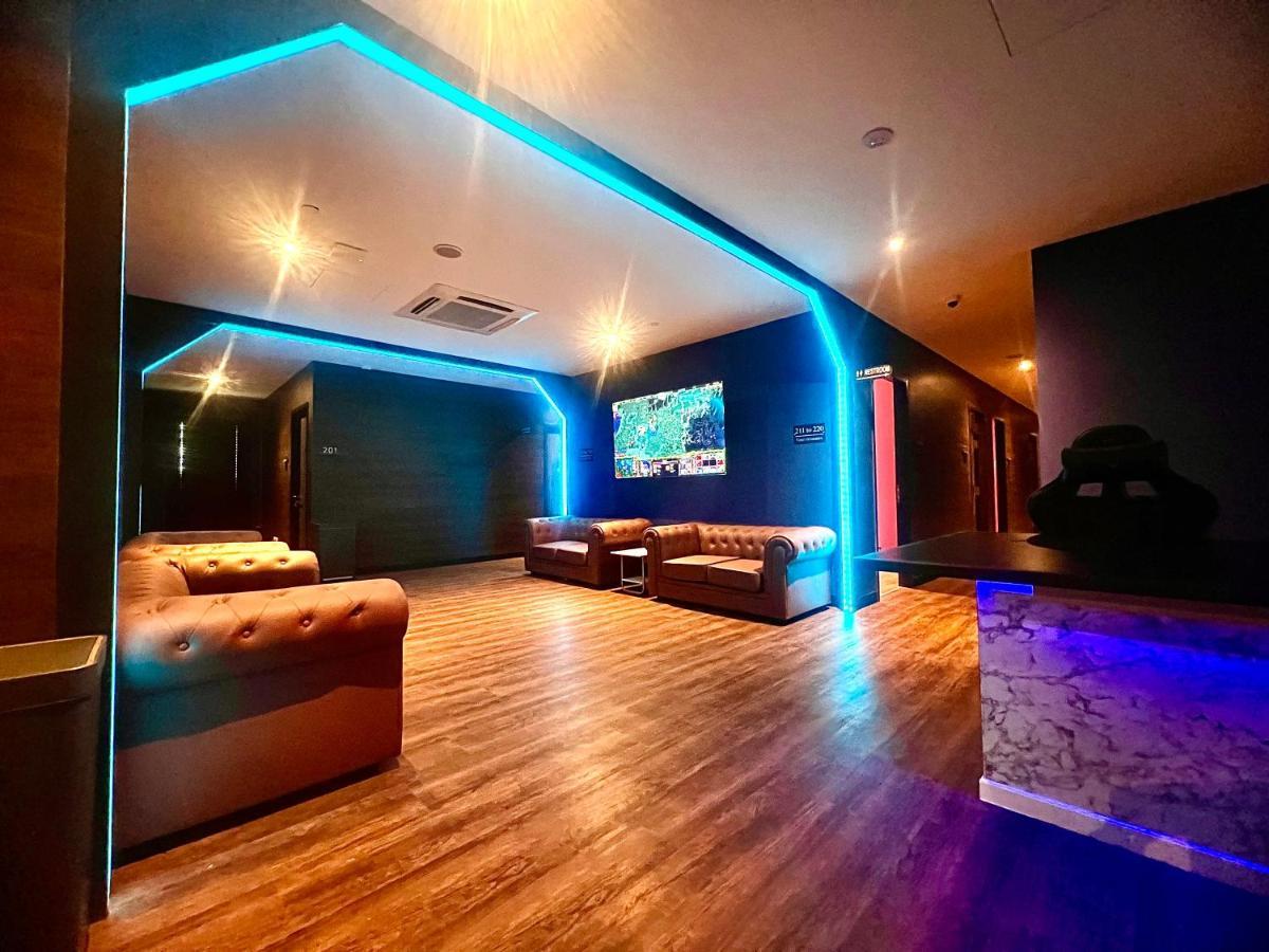 Arena Esports @ Orchard Hotel Сингапур Екстериор снимка