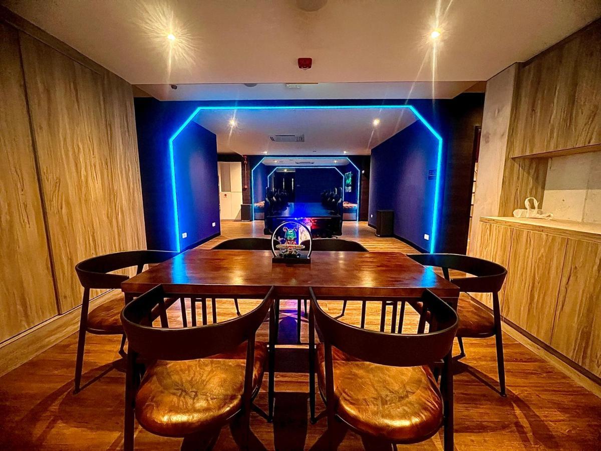 Arena Esports @ Orchard Hotel Сингапур Екстериор снимка